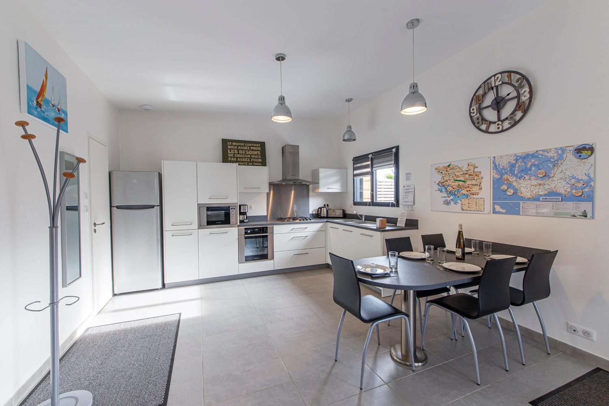 Holavre- Maison Pour 5P Avec Piscine Le Tour-du-Parc Εξωτερικό φωτογραφία